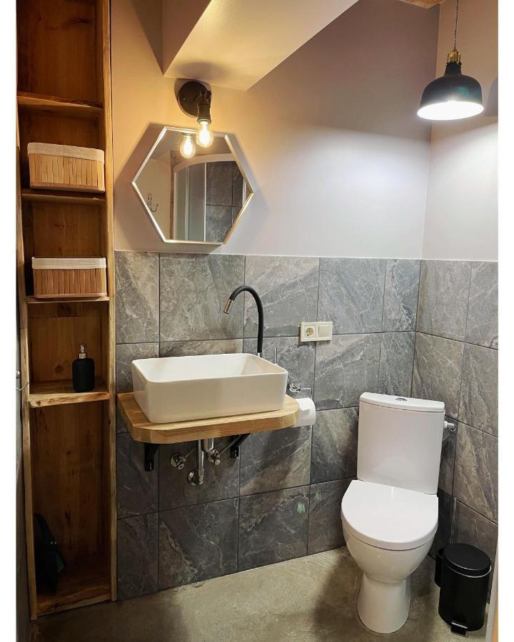 Brivdienu Maja Ezerkalni Myza Dzirtsiyems Extérieur photo