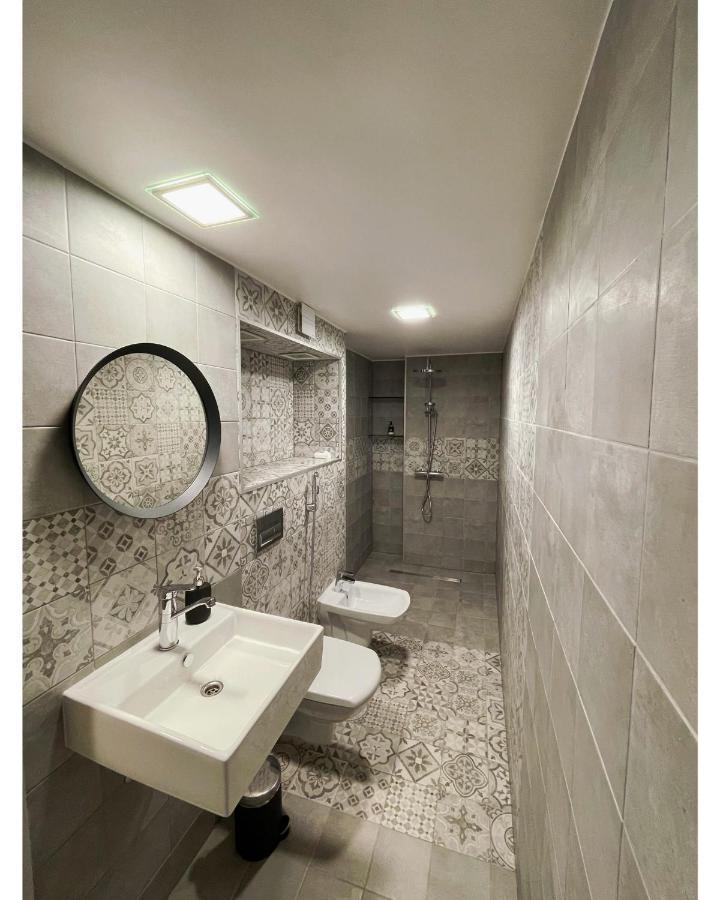 Brivdienu Maja Ezerkalni Myza Dzirtsiyems Extérieur photo